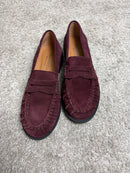 Mocassino in camoscio bordeaux con arricciature decorative