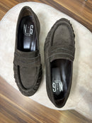 Mocassino Renata in pelle nera o camoscio marrone