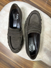 Mocassino Renata in pelle nera o camoscio marrone