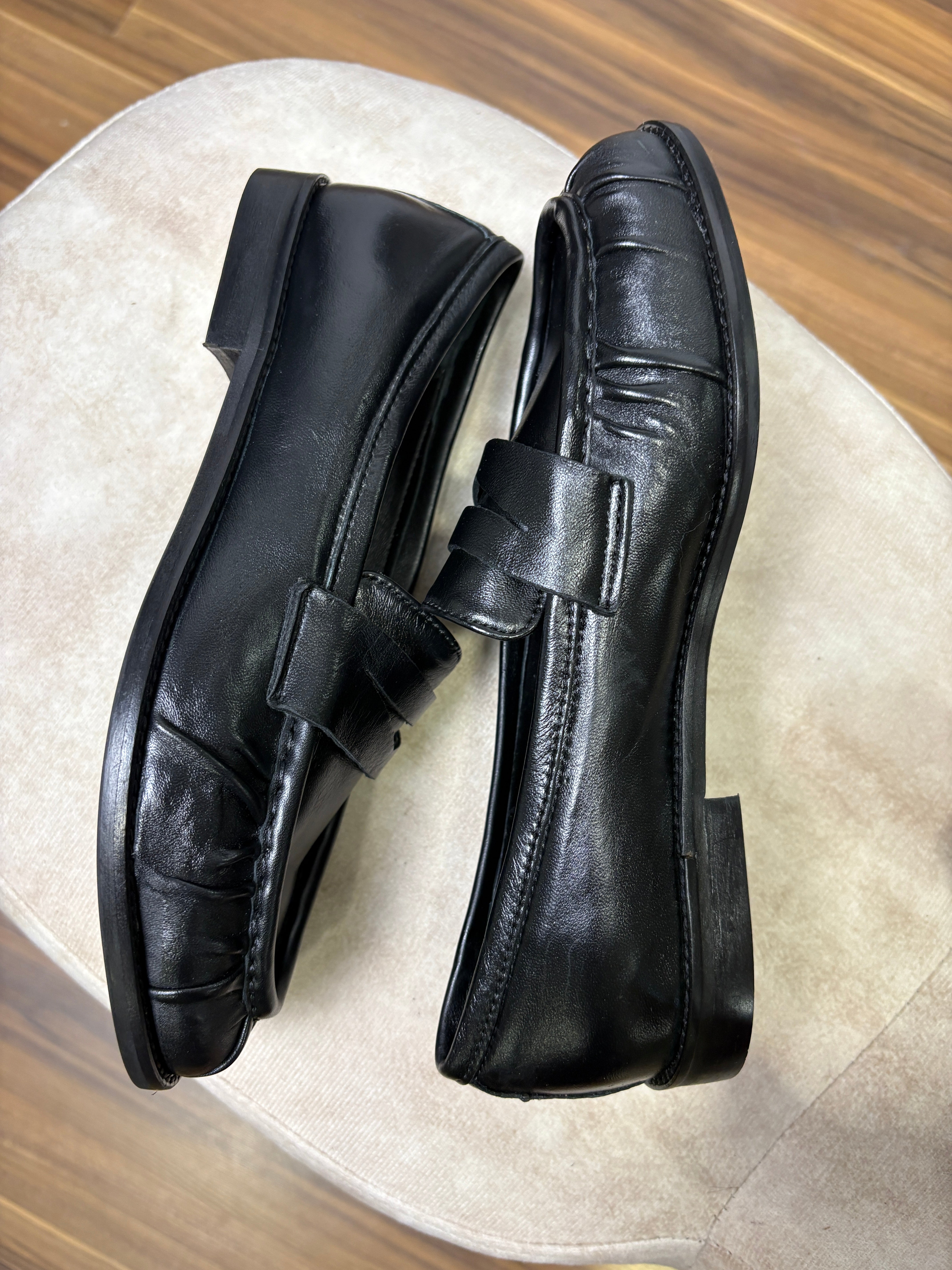 Mocassino Renata in pelle nera o camoscio marrone