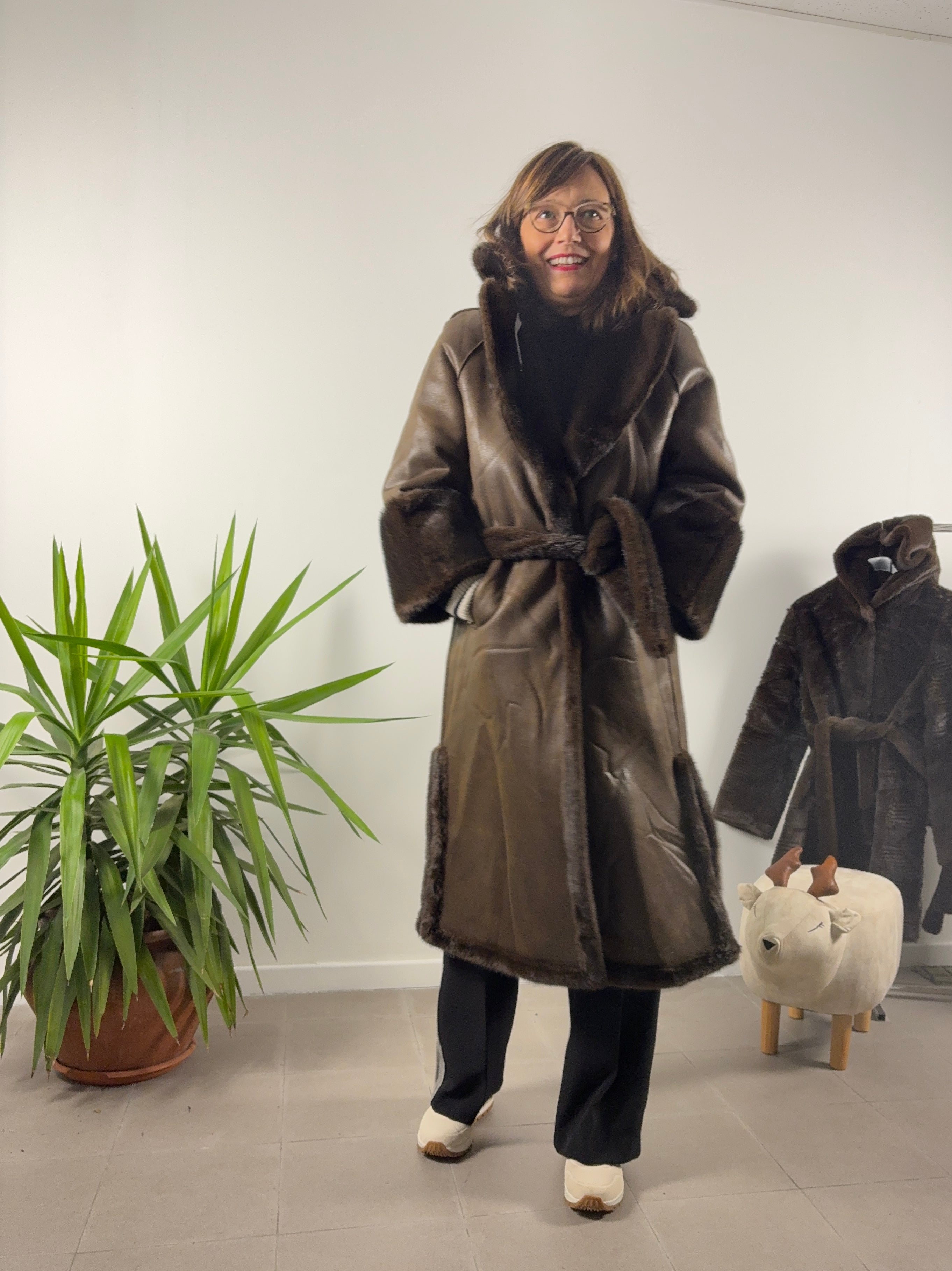 Montone lungo reversibile con cintura