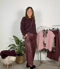 Pantalone in ecopelle a gamba larga