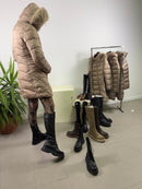 Piumino con cappuccio e pelliccia removibile