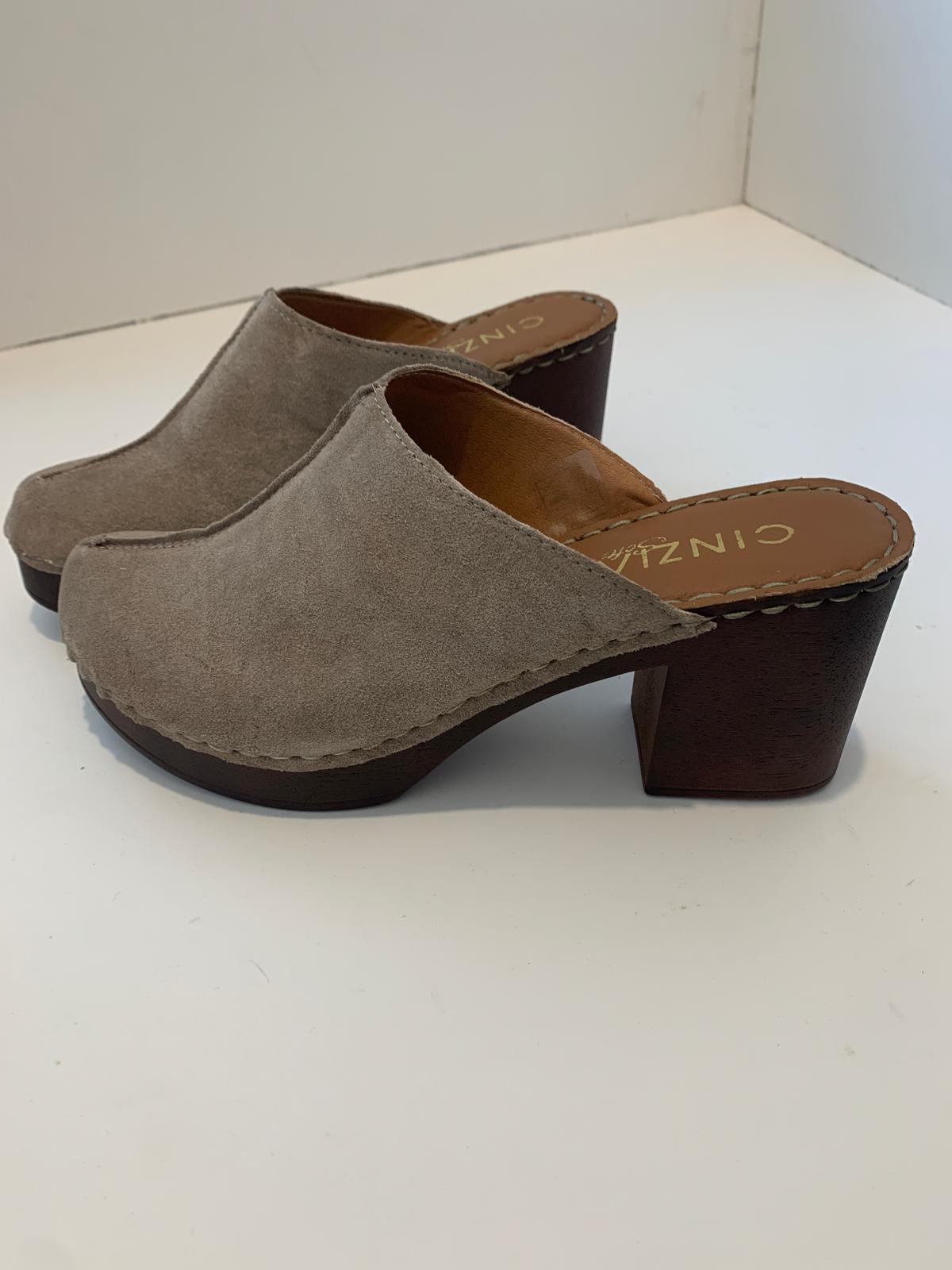 Cinzia Soft dove-grey suede heeled clogs