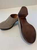 Cinzia Soft dove-grey suede heeled clogs