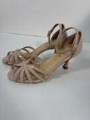 Sandalo nude in vernice con tallone chiuso