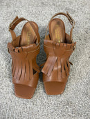 Sandalo con tacco in pelle cuoio con frange