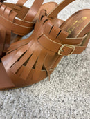 Sandalo con tacco in pelle cuoio con frange