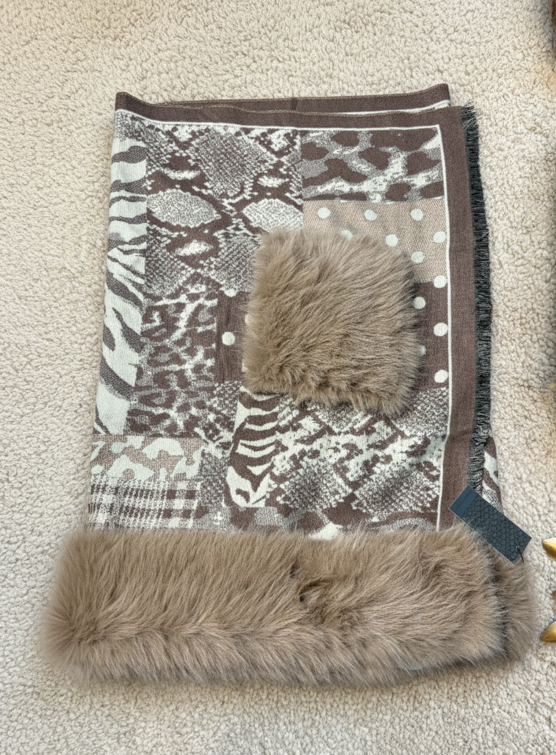 Sciarpa Gian Marco Venturi con dettaglio in pelliccia