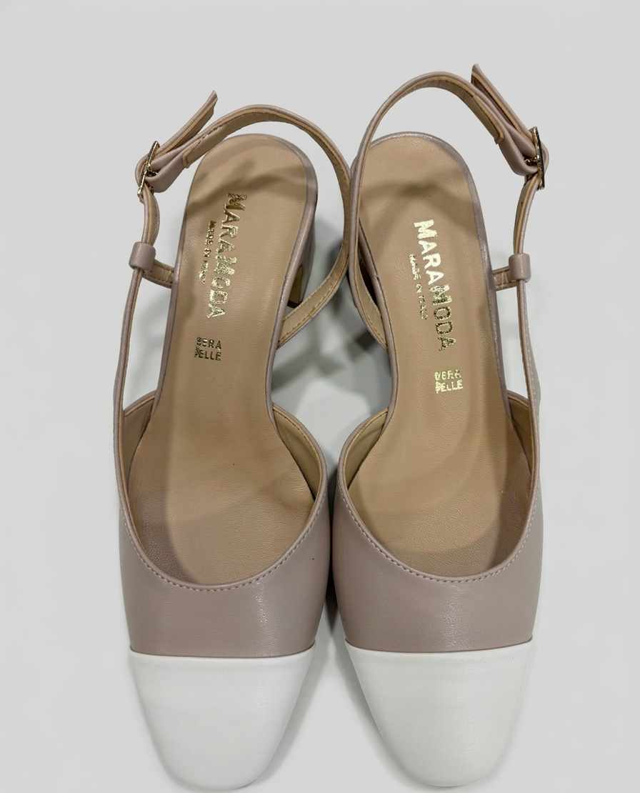 Slingback bicolor burro e nude con punta affusolata
