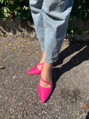 Slingback fucsia in rafia con cinturini sottili