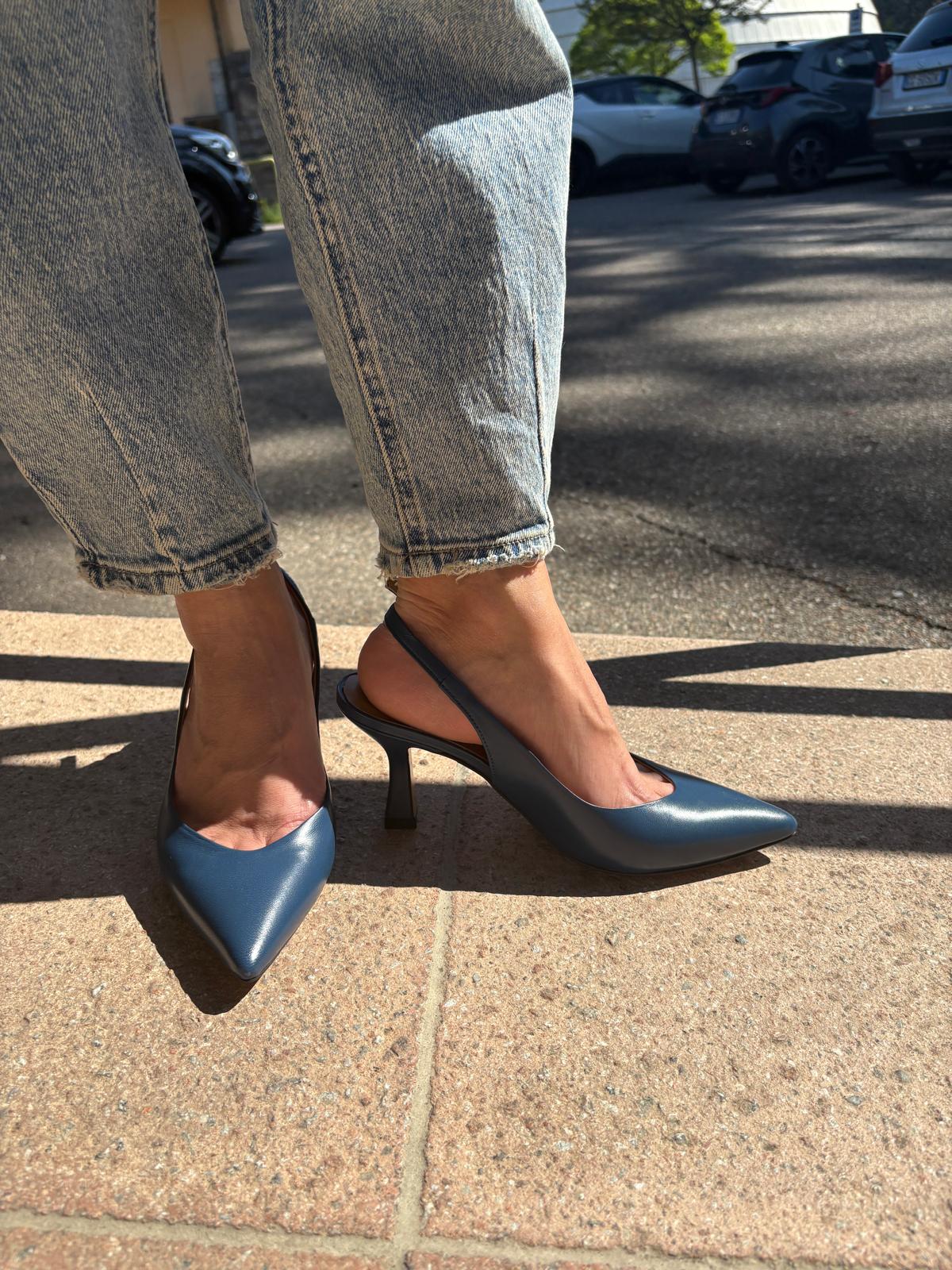 Slingback in nappa con tacco 7 cm