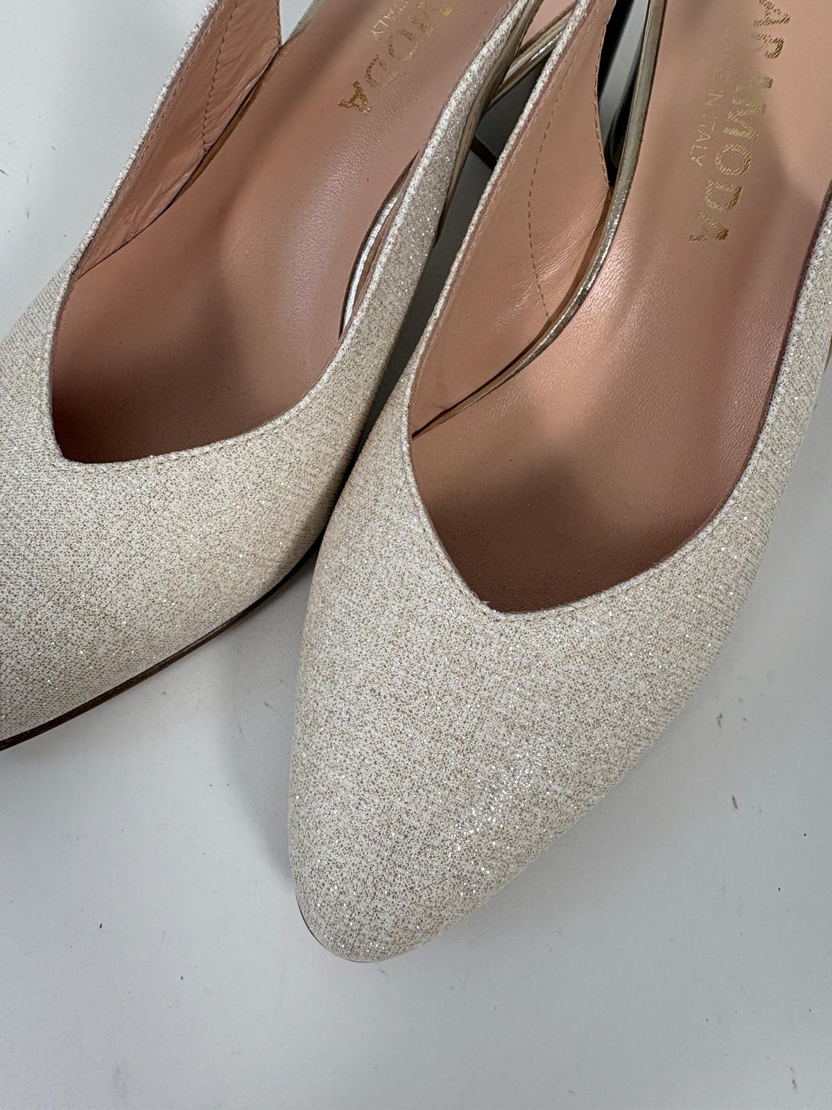 Slingback in tessuto con tacco largo
