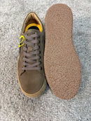 Sneaker Ambitious in pelle scamosciata color tabacco