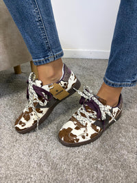 Sneaker Victoria Londres effetto cavallino animalier con doppio laccio