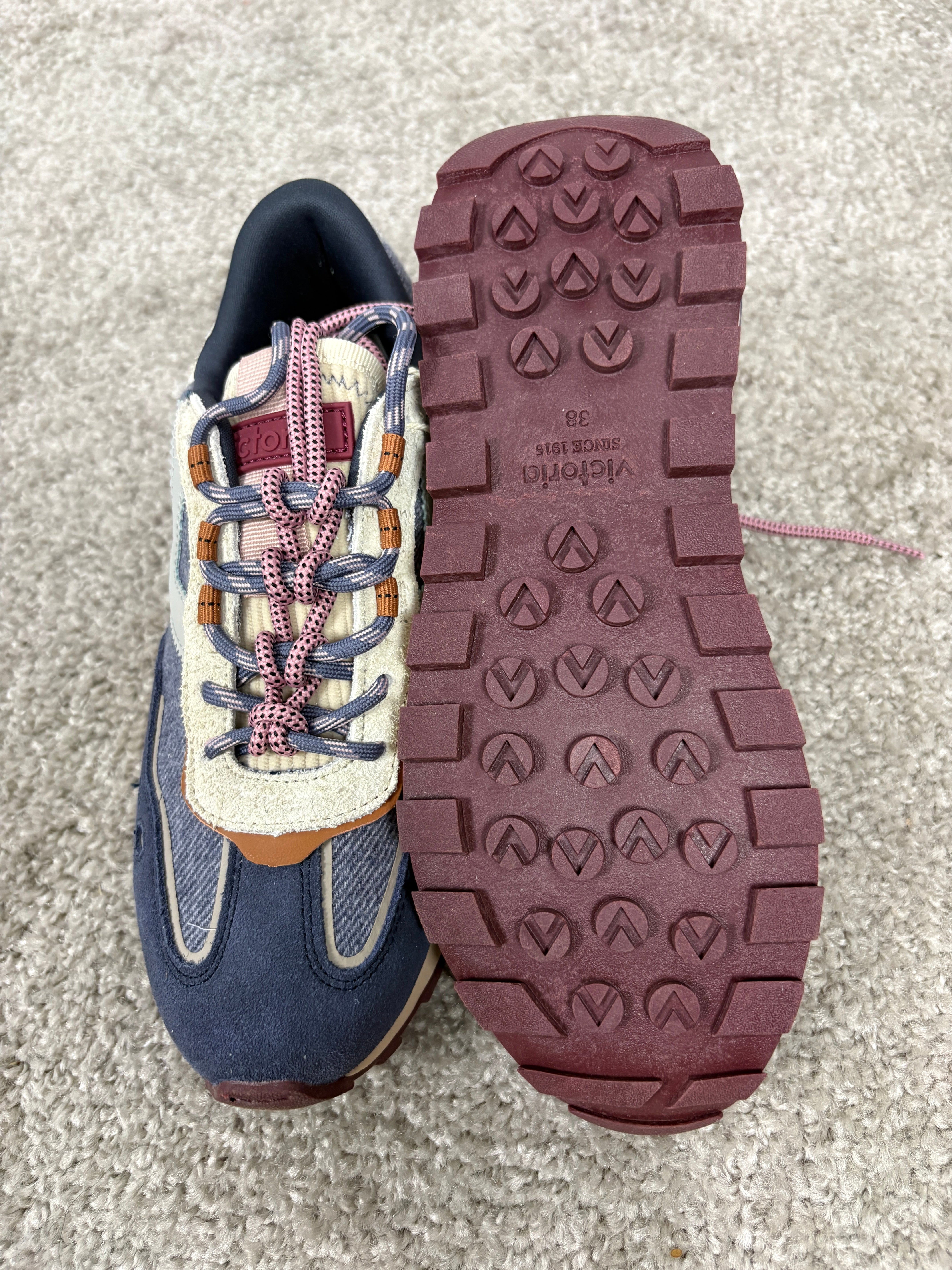 Sneaker Victoria Luna multicolore con suola dentellata