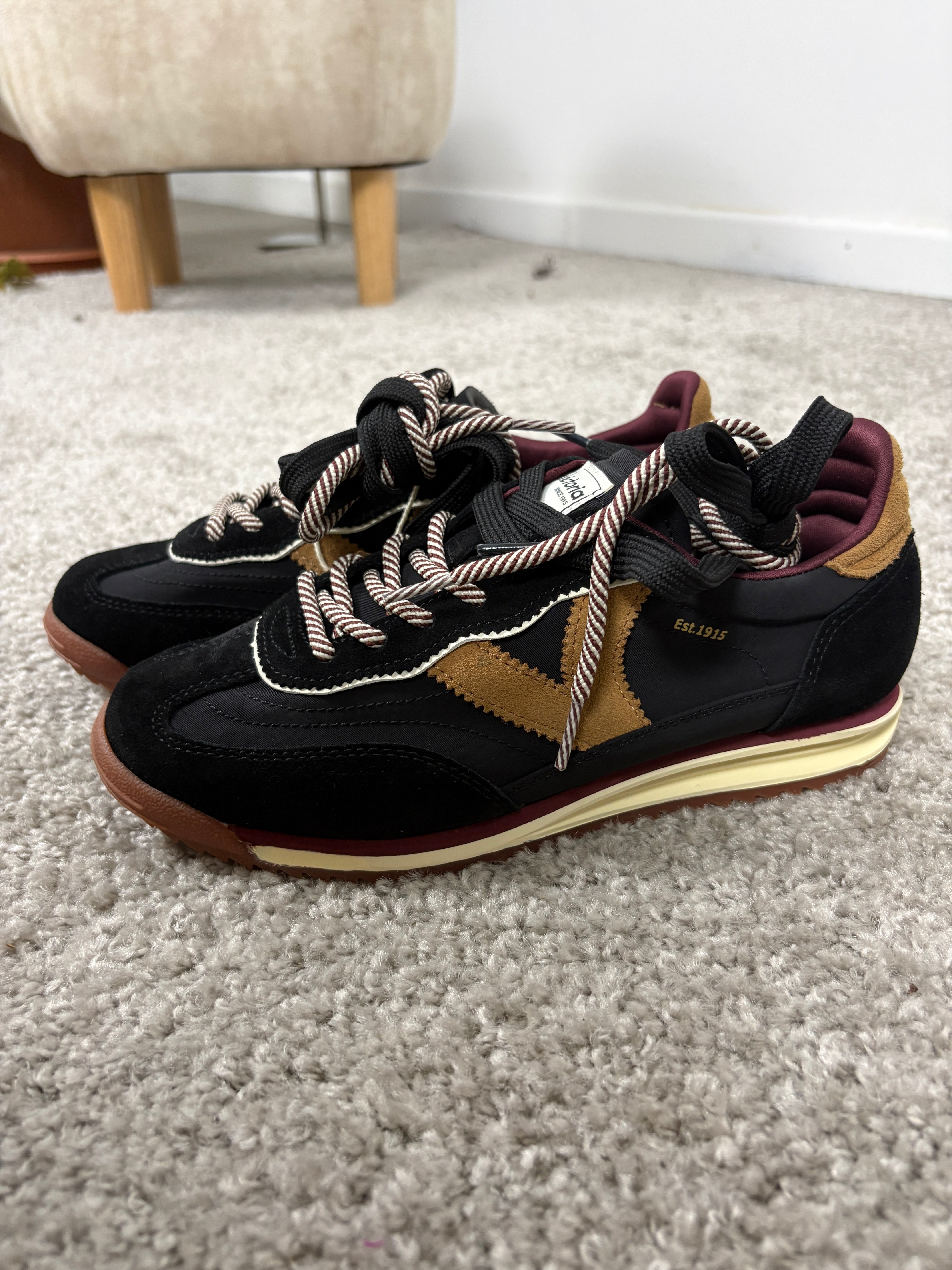 Sneaker Victoria Saturno nylon e camoscio con doppio laccio