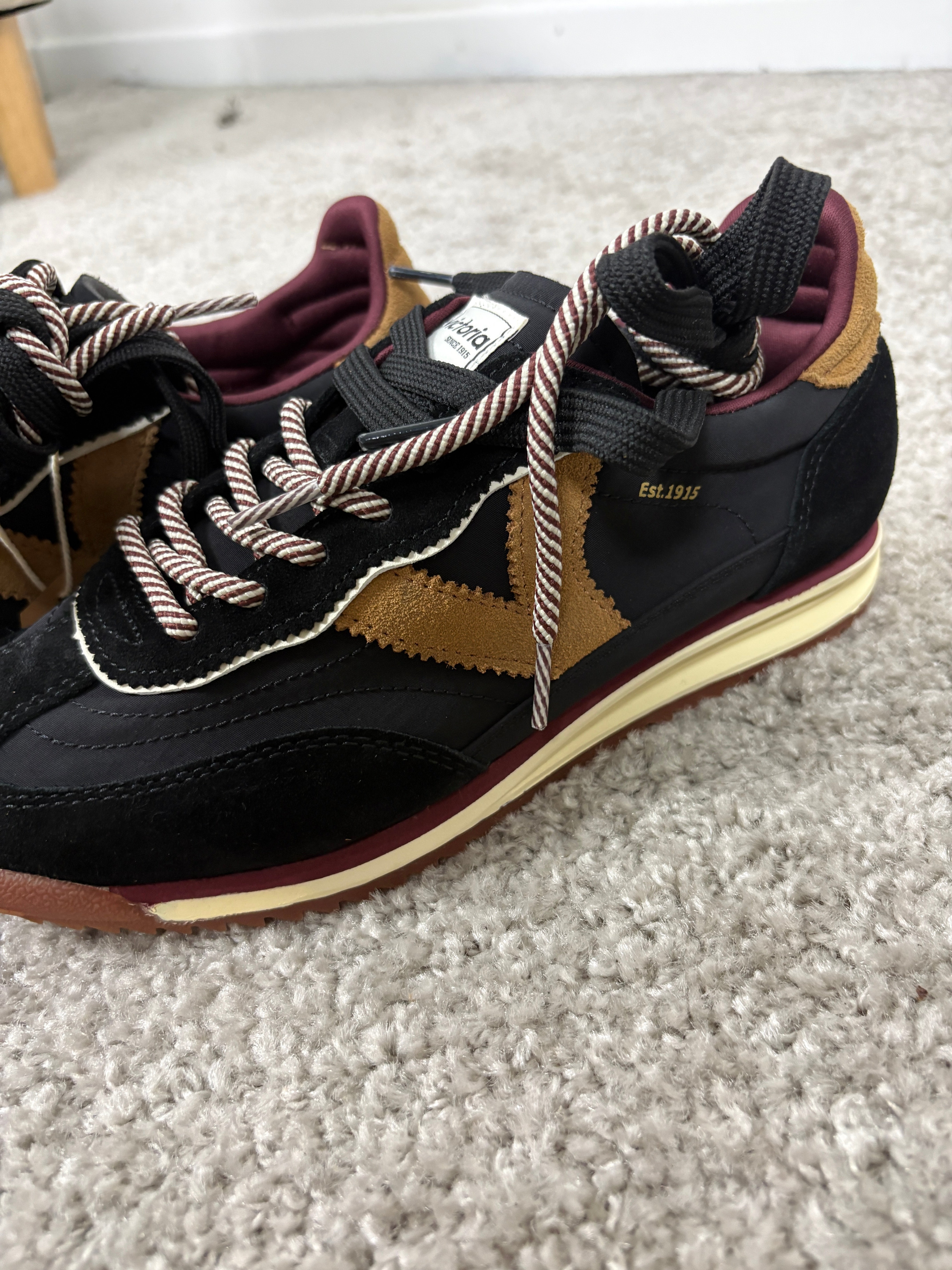 Sneaker Victoria Saturno nylon e camoscio con doppio laccio