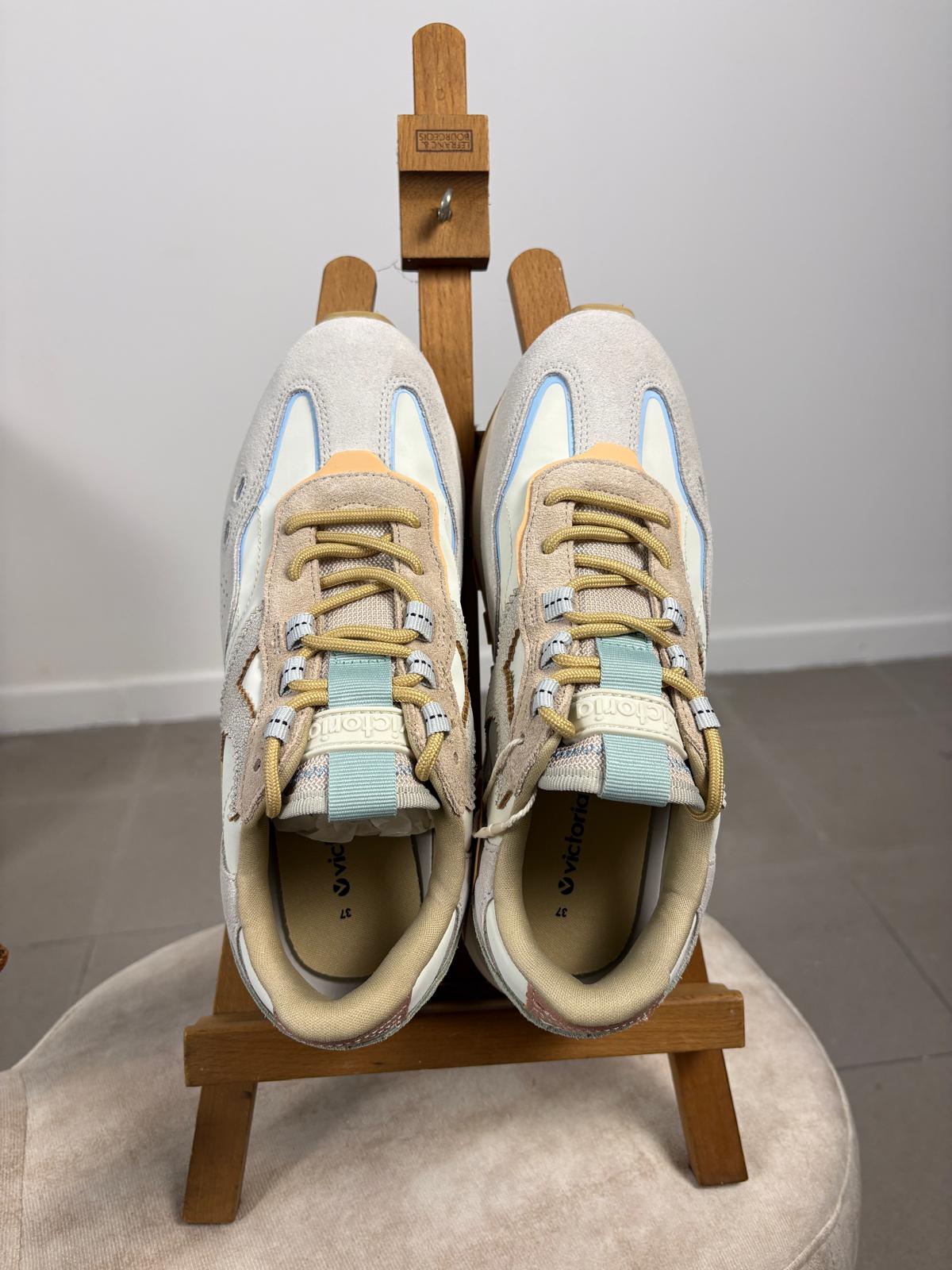 Sneaker Victoria LUNA in nylon e camoscio con suola dentellata