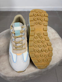 Sneaker Victoria LUNA in nylon e camoscio con suola dentellata