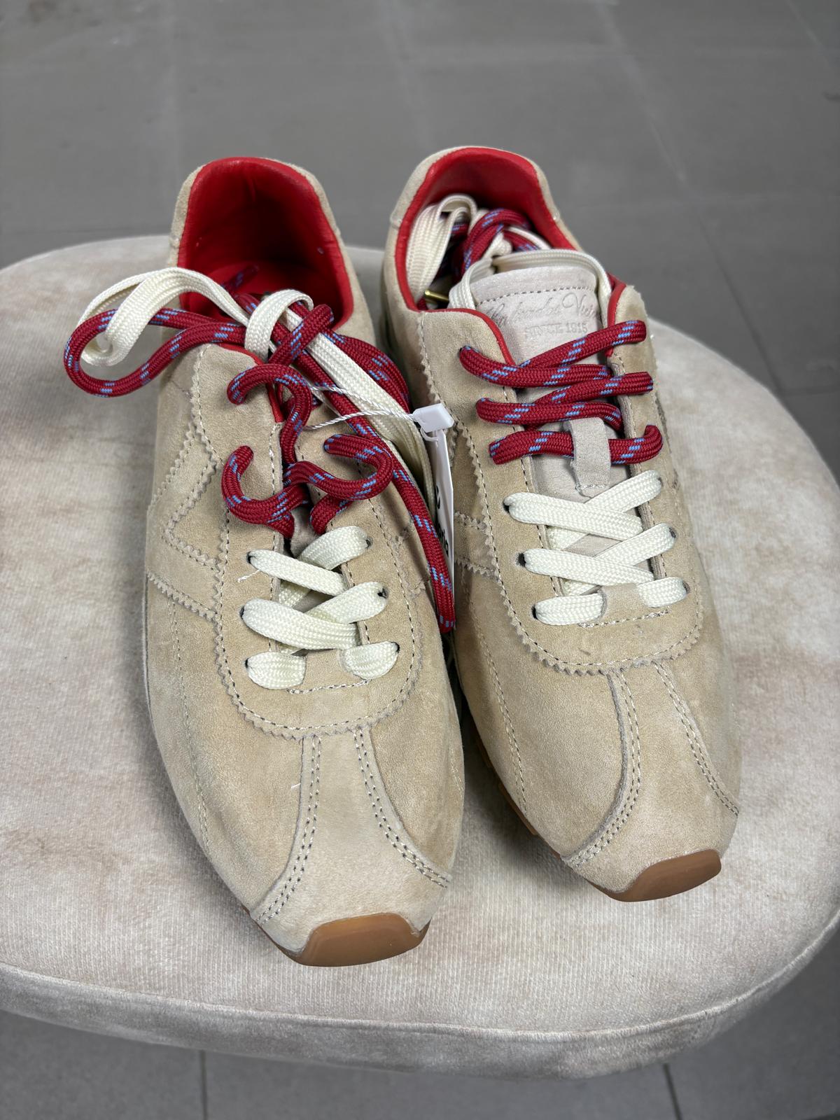 Victoria ASTER sneakers in beige suede with double laces
