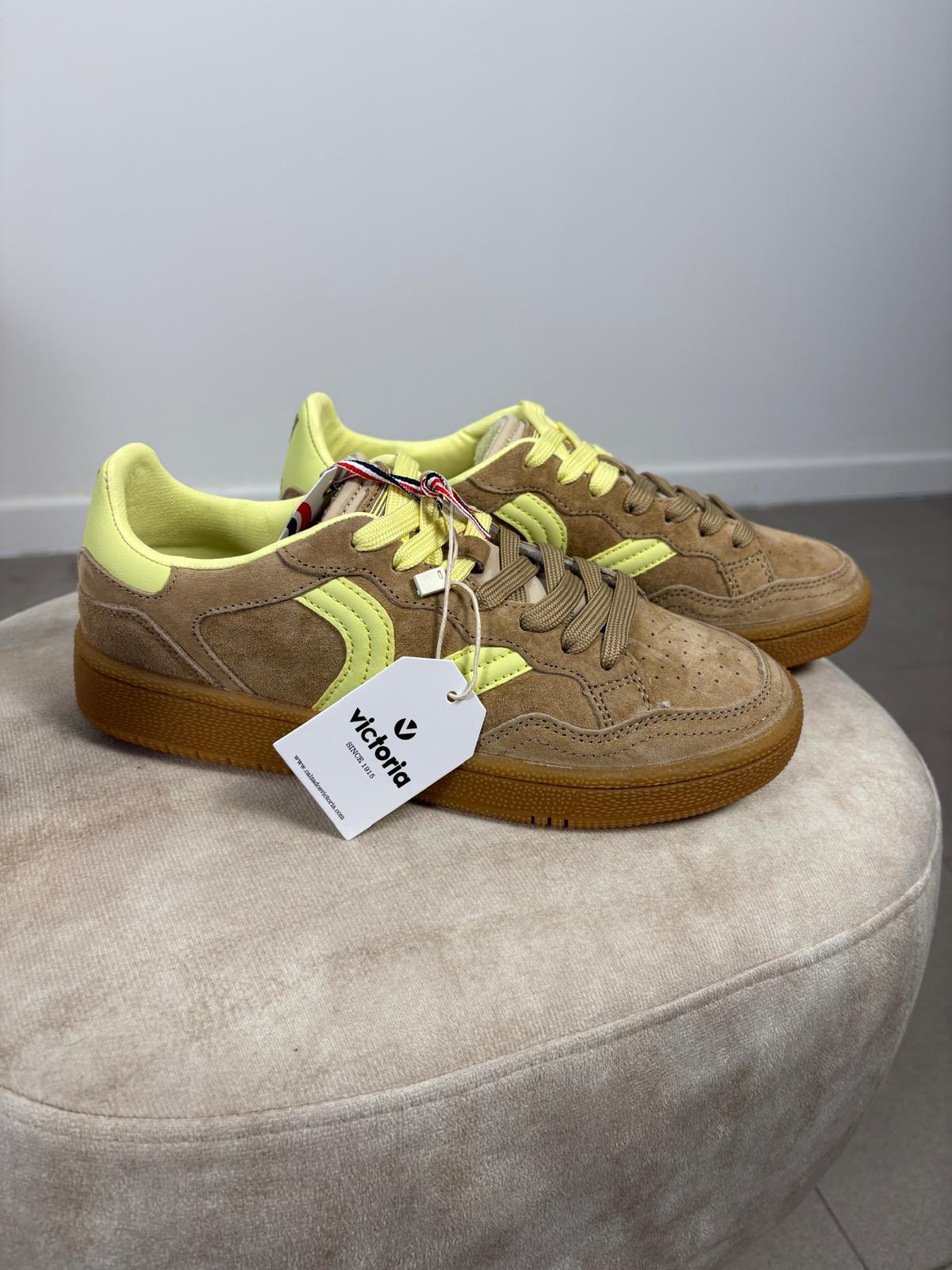 Sneaker Victoria SMASH Suede in pelle con lacci bicolore