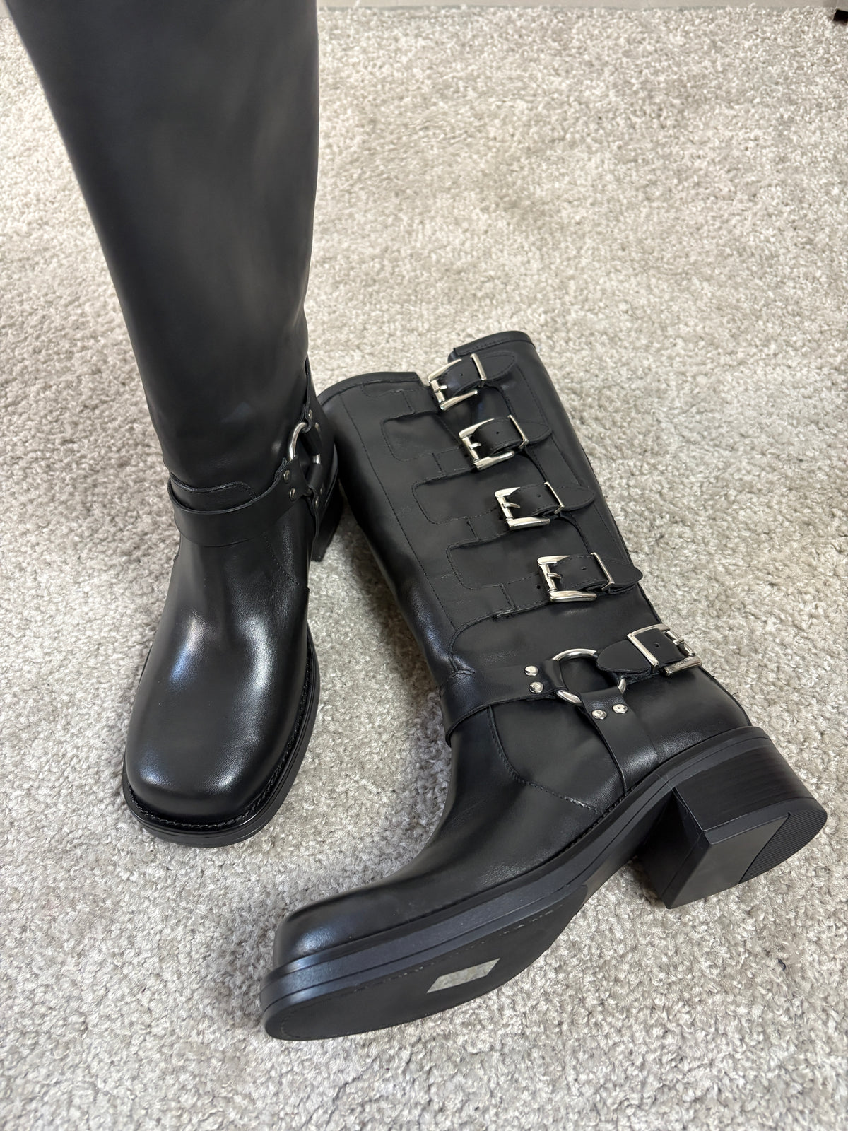 Stivale biker N.6 Milano in pelle nera con fibbie argentate