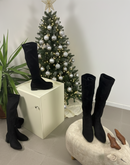 Stivale Elena overknee in camoscio nero tacco basso