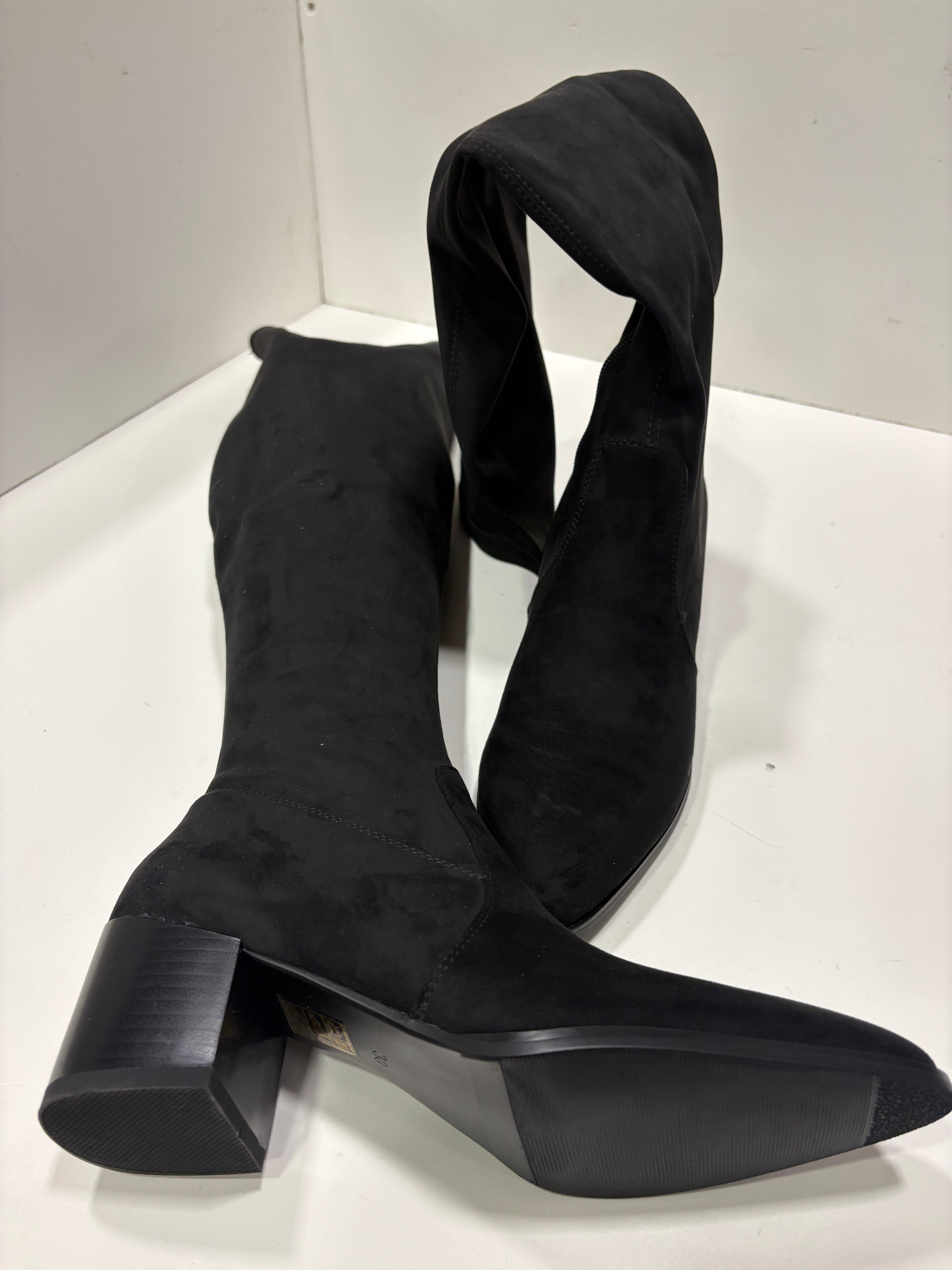 Stivale Greta overknee in camoscio nero