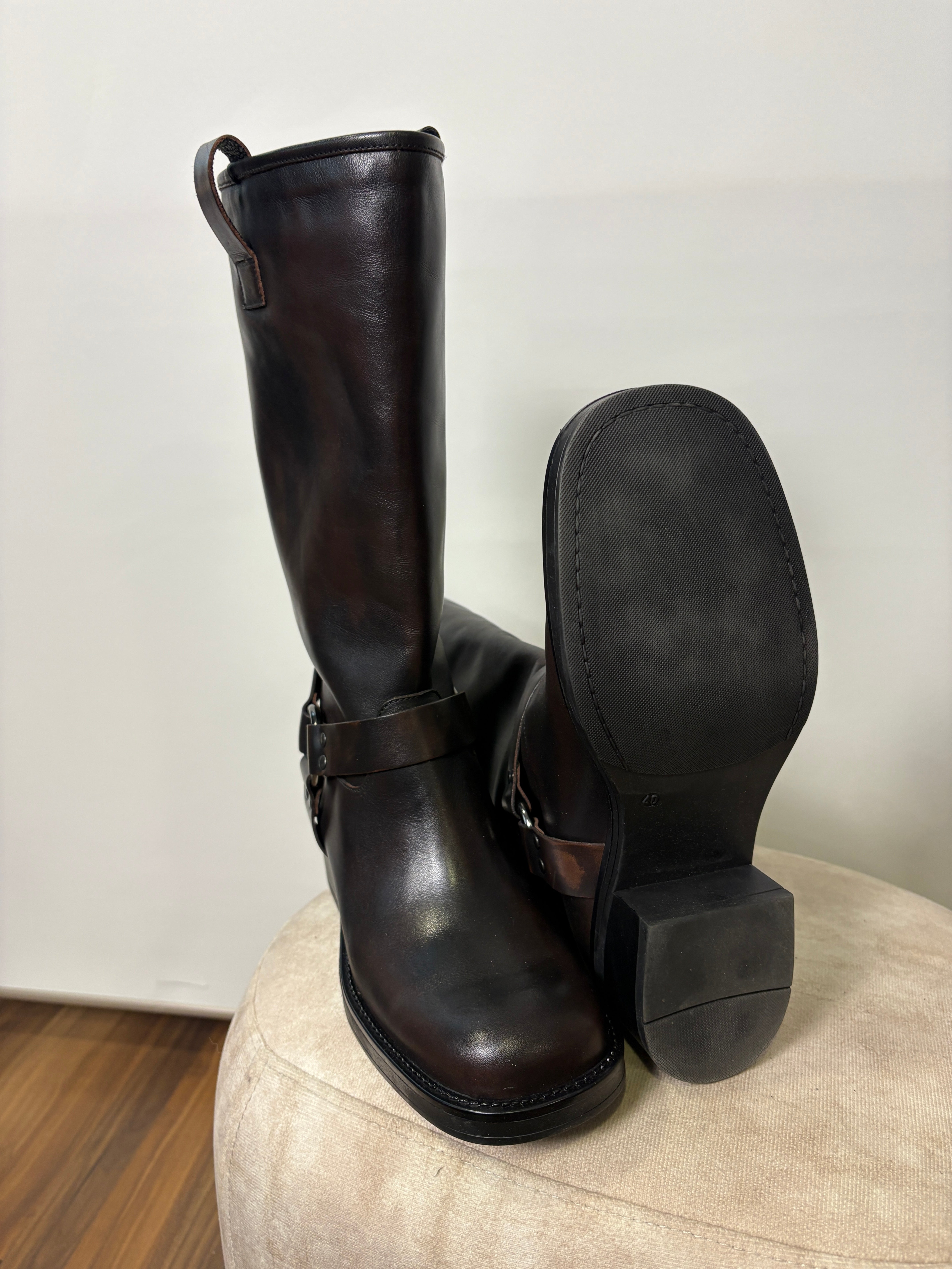 Stivale Frye con effetto spazzolato