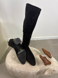 Stivale Camilla in camoscio nero con gambale elasticizzato