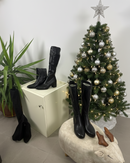 Stivale Ginevra in pelle nera con gambale elasticizzato e tacco basso