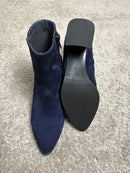 Stivaletto L’Amour by Albano in pelle scamosciata con dettaglio a V