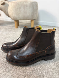 Stivaletto Chelsea Ambitious uomo in pelle brandy con dettaglio brogue