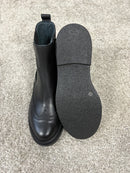 Stivaletto Chelsea in pelle nera con elastico e cerniera