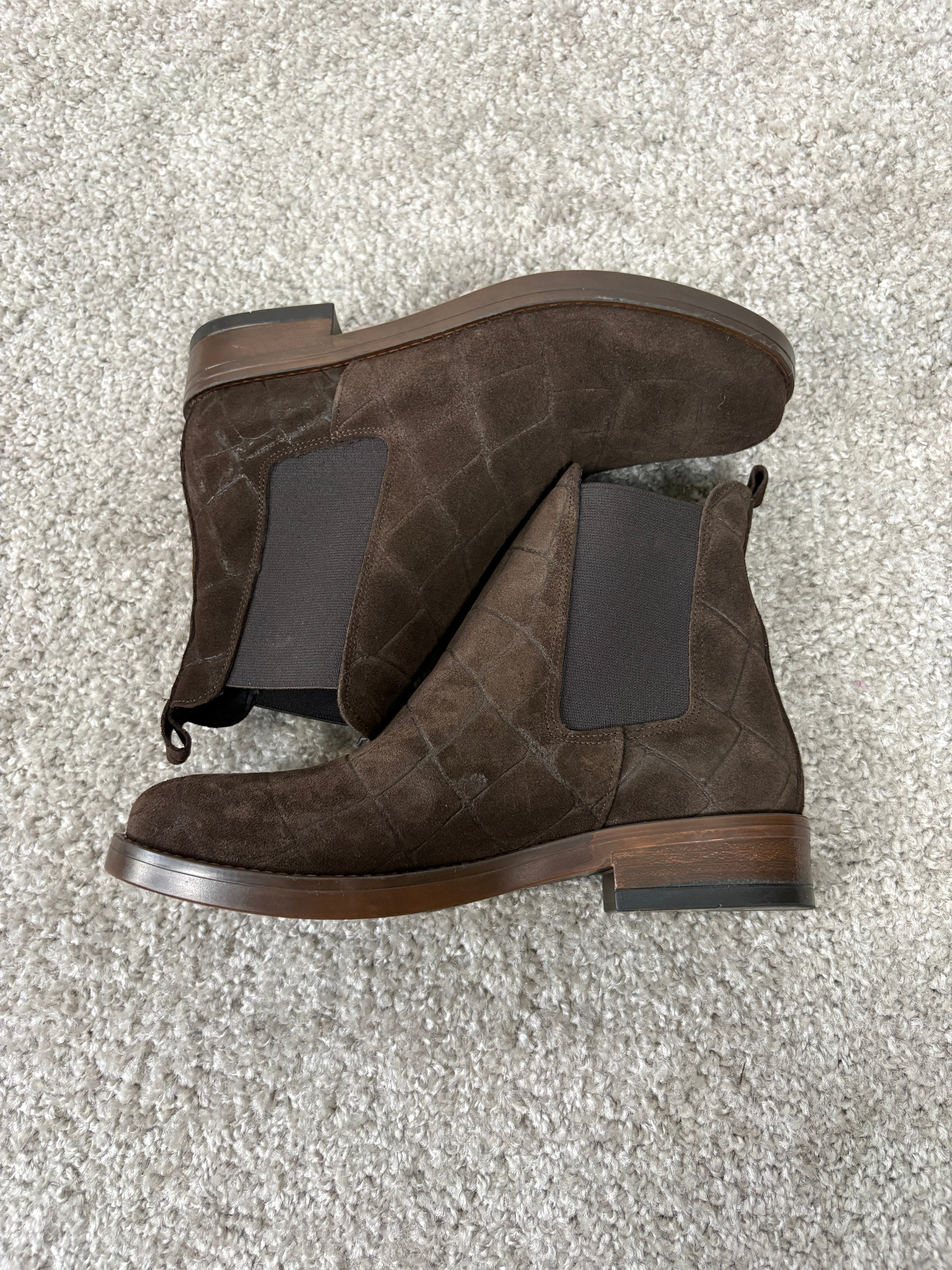 Stivaletto in nabuk effetto cocco