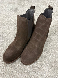 Stivaletto in nabuk effetto cocco