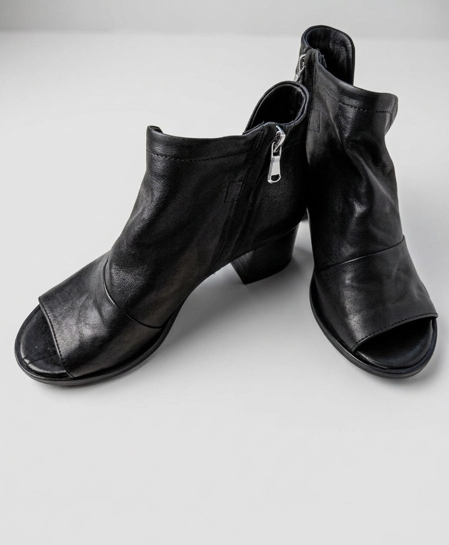 Stivaletto open-toe in nappa con tacco largo