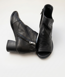 Stivaletto open-toe in nappa con tacco largo