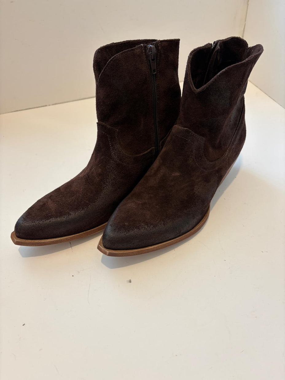 Texan N6 Milan in vintage effect suede