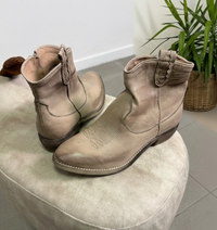 Taupe leather ankle cowboy boot