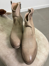 Texano alla caviglia in pelle taupe