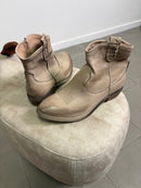 Texano alla caviglia in pelle taupe