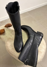 Texano al polpaccio in pelle nera