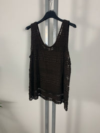 Top ricamato in cotone